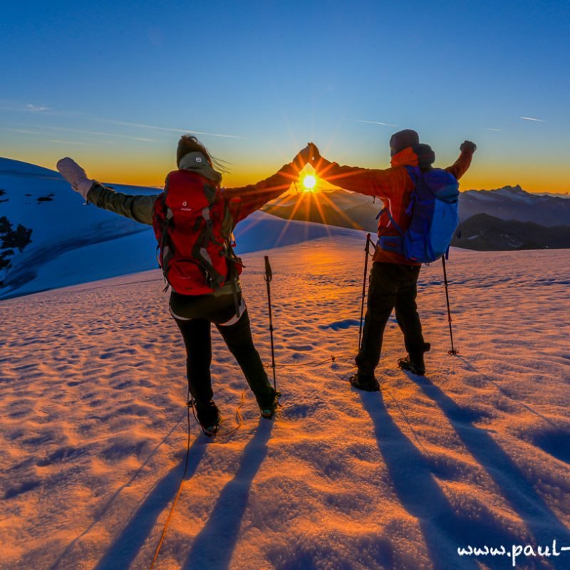 Großvenediger, 3666 m bei Sonnenaufgang unterwegs