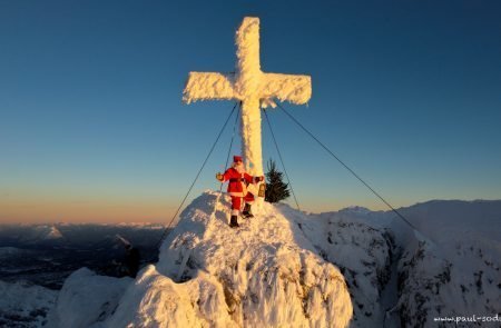 Licht ins Dunkel das Friedenslicht am Hohen Dachtstein,2995 m ©Sodamin 19