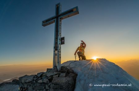 am gipfel des grossvenediger bei sonnenaufgang 13