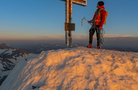 am gipfel des grossvenediger bei sonnenaufgang 9