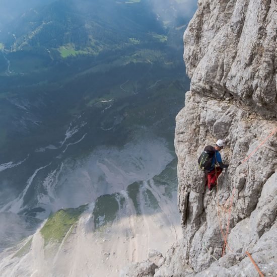 Dachstein Suedwand-Steinerweg