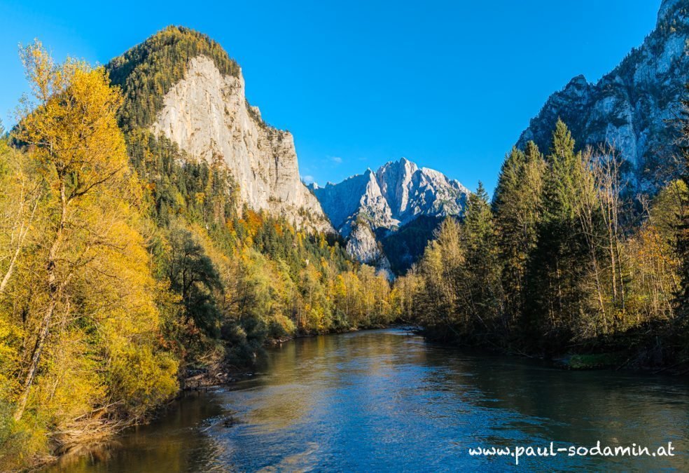 Der goldene Herbst im Gesäuse