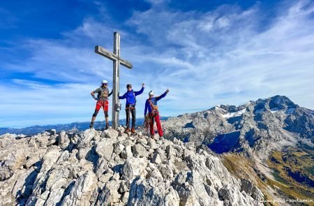 Die Große Bischofsmütze, 2458m ist über den Normalweg 6