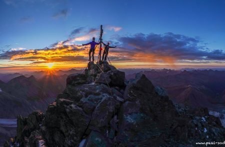 Ein ganz großes Kino -Sonnenaufgang am Großglockner © Sodamin 4