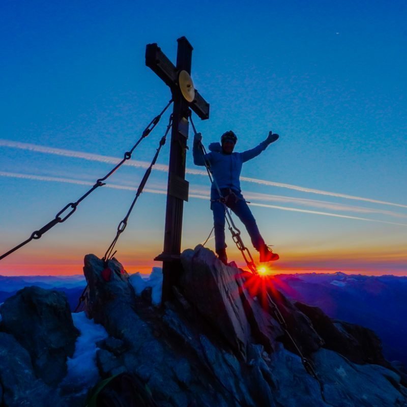 Großglockner 3798m bei Sonnenaufgang