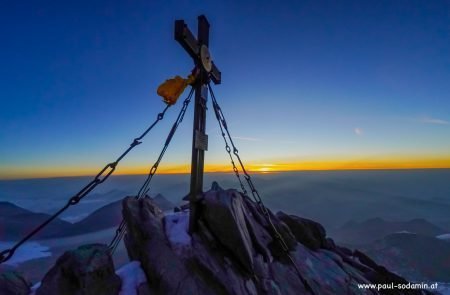 Großglockner bei Sonnenaufgang am Gipfel ©Sodamin Paul 3