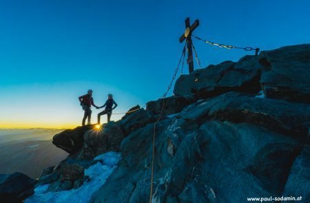 Großglockner bei Sonnenuntergang am Gipfel 1