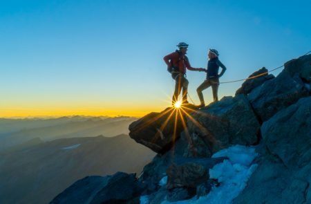 Großglockner bei Sonnenuntergang am Gipfel 10