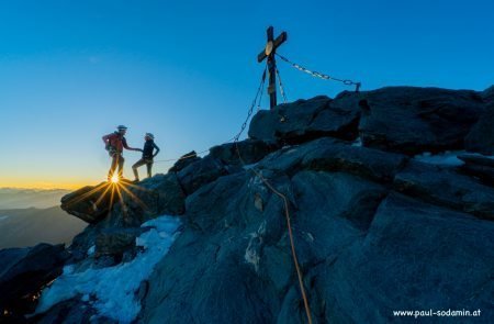 Großglockner bei Sonnenuntergang am Gipfel 11