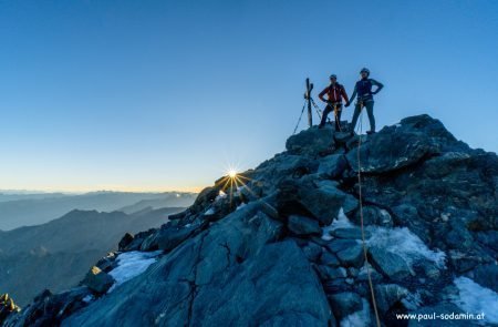 Großglockner bei Sonnenuntergang am Gipfel 6