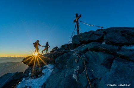 Großglockner bei Sonnenuntergang am Gipfel 9