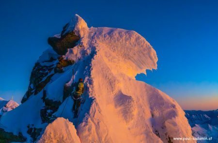 Großglockner mit dem Weihnachtsbaum und Friedenslicht © Sodamin Paul 14