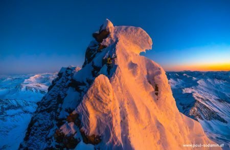 Großglockner mit dem Weihnachtsbaum und Friedenslicht © Sodamin Paul 15