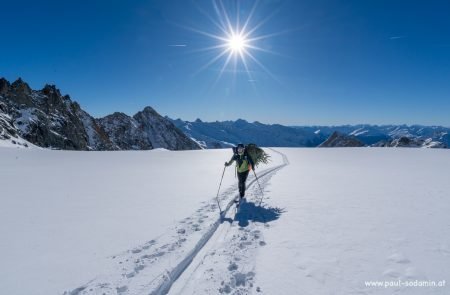 Großglockner mit dem Weihnachtsbaum und Friedenslicht © Sodamin Paul 6