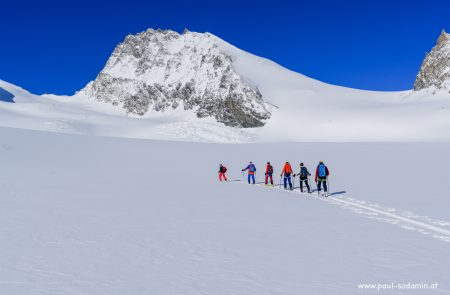 img src=Strahlhorn, 4190m : Skihochtour.gif> 2