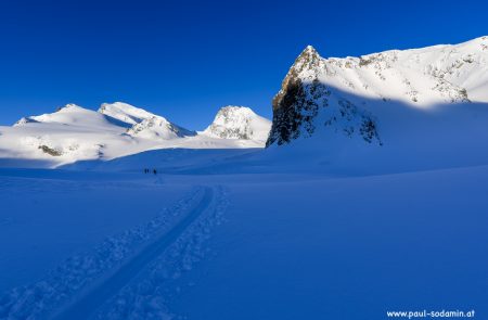 img src=Strahlhorn, 4190m : Skihochtour.gif> 5