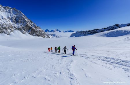 img src=Strahlhorn, 4190m : Skihochtour.gif> 9