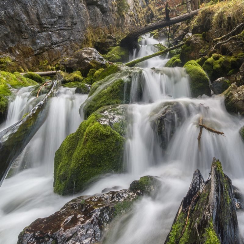 Die Kläfferquelle ist ein beeindruckendes Naturschauspiel in der Steiermark