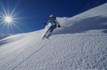 Pulverschnee mit Puiva Paul -Gargellen-Montafon © Sodamin Paul 1