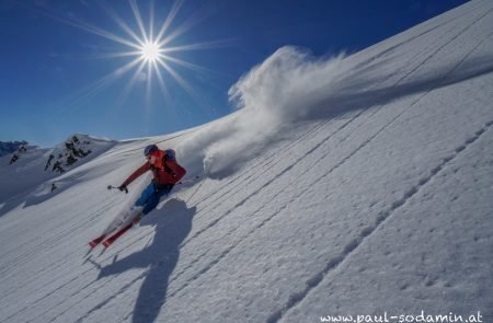 Pulverschnee mit Puiva Paul -Gargellen-Montafon © Sodamin Paul 3