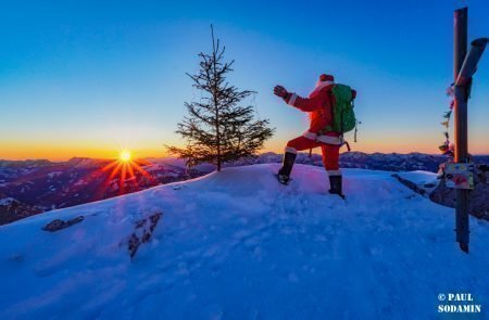 Sparafeld Weihnachtsmann in den Bergen unterwegs 21