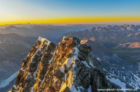 top of austria grossglockner3798 m bei sonnenaufgang. 27