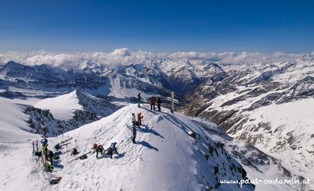 Der Großvenediger gehört zu den Top-Skitouren der Hohen Tauern.
