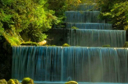 Wasser, die Kraft der Natur hat eine magische Wirkung.©Sodamin .1